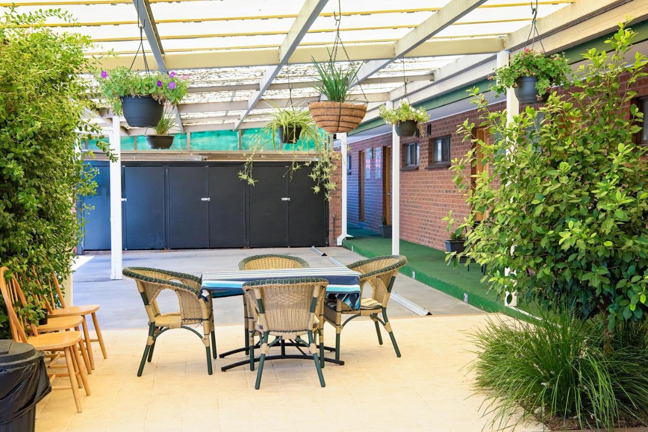 Elm Court Motel Albury Extérieur photo