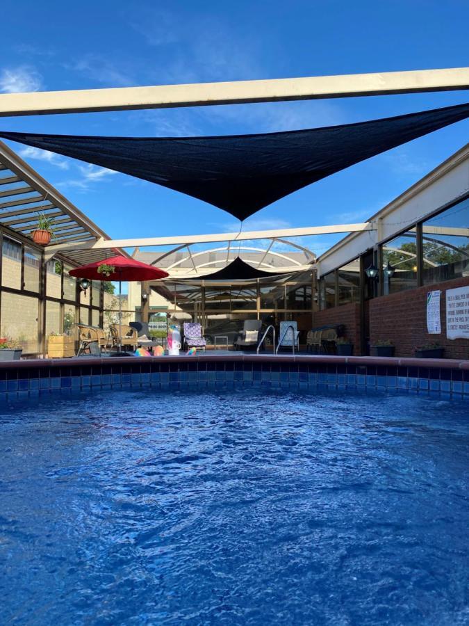 Elm Court Motel Albury Extérieur photo