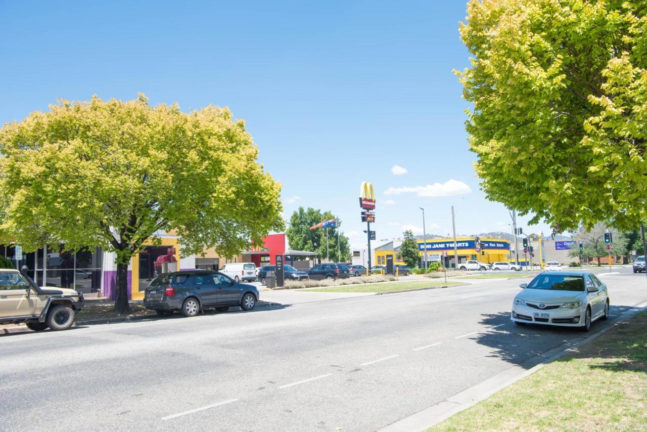 Elm Court Motel Albury Extérieur photo