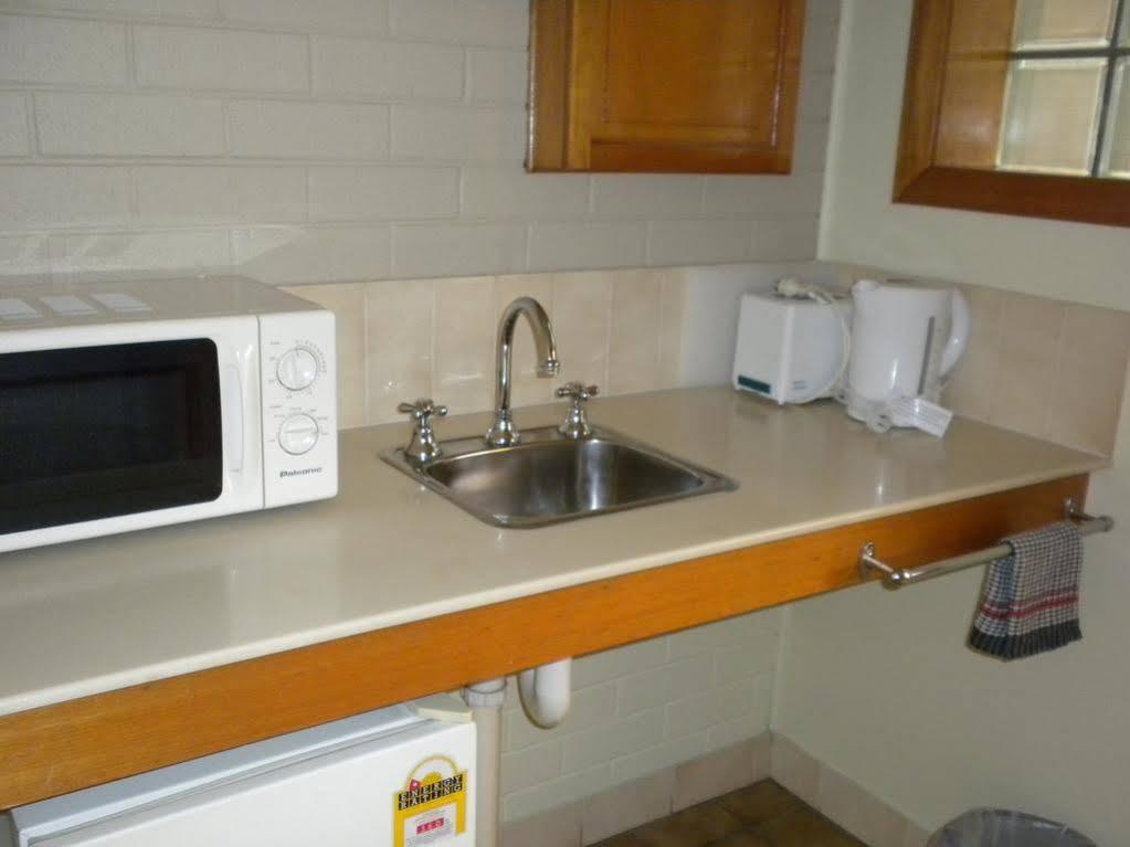 Elm Court Motel Albury Extérieur photo